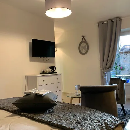 La Biche Au Bois Piscine Chauffee Jacuzzi