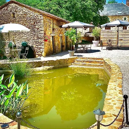 La Biche Au Bois Piscine Chauffee Jacuzzi