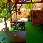 La Biche Au Bois Piscine Chauffee Jacuzzi