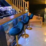 La Biche Au Bois Piscine Chauffee Jacuzzi *