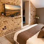 La Biche Au Bois Piscine Chauffee Jacuzzi *