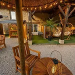 La Biche Au Bois Piscine Chauffee Jacuzzi * Cazals (Lot)