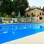 La Biche Au Bois Piscine Chauffee Jacuzzi Dom wakacyjny Cazals (Lot)