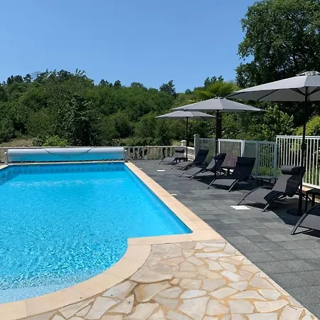 La Biche Au Bois Piscine Chauffee Jacuzzi *