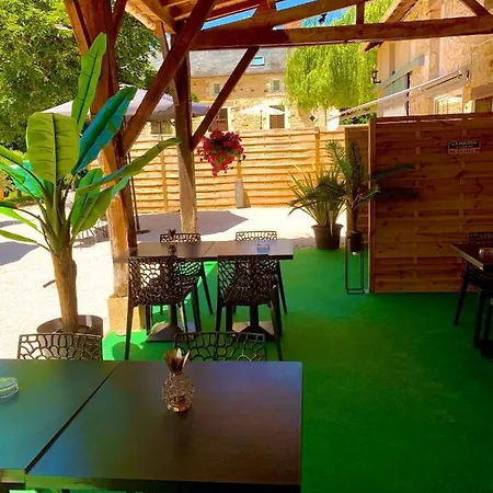 La Biche Au Bois D Hôtes