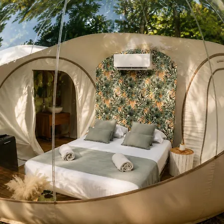 La Biche Au Bois Piscine Chauffee Jacuzzi *