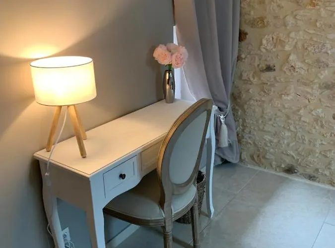 La Biche Au Bois Piscine Chauffee Jacuzzi *