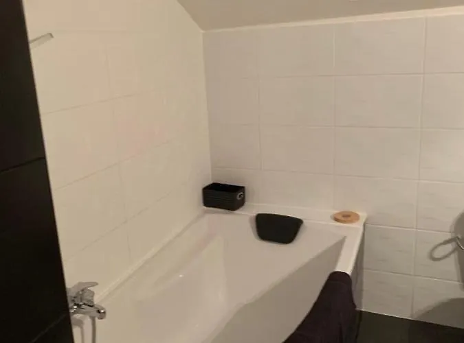 Feriehus La Biche Au Bois Piscine Chauffee Jacuzzi Cazals (Lot)