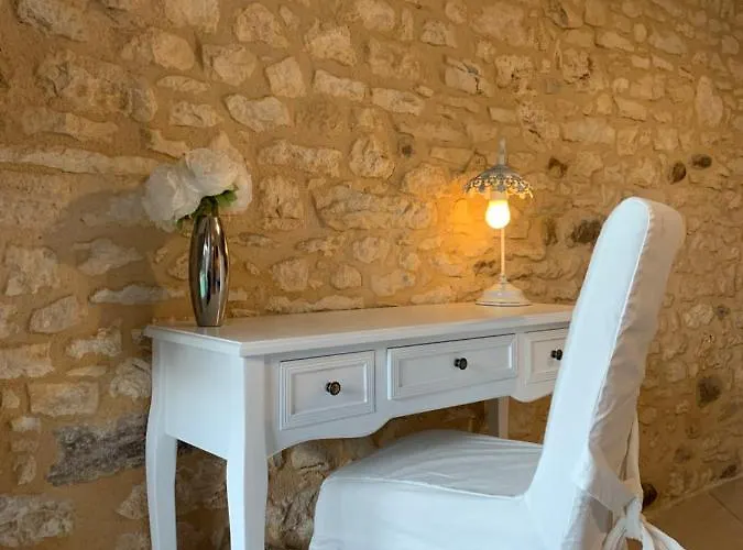 La Biche Au Bois Piscine Chauffee Jacuzzi Feriehus *