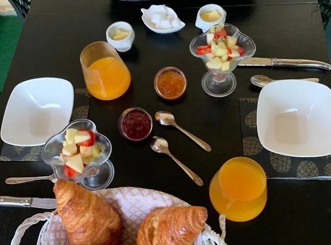 Feriehus La Biche Au Bois Piscine Chauffee Jacuzzi Cazals (Lot)