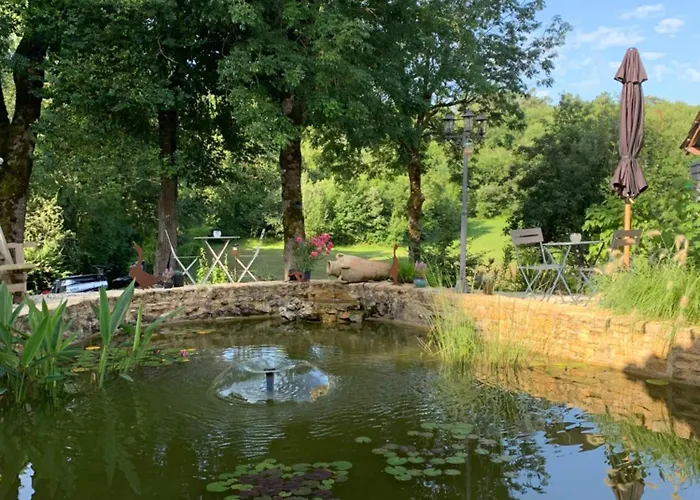 Feriehus La Biche Au Bois Piscine Chauffee Jacuzzi Cazals (Lot)